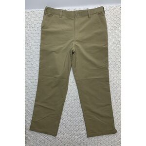 Under Armour Golf Pants Mens 36x32 Beige Golf Straight Leg 5-pockets Nylon Blend